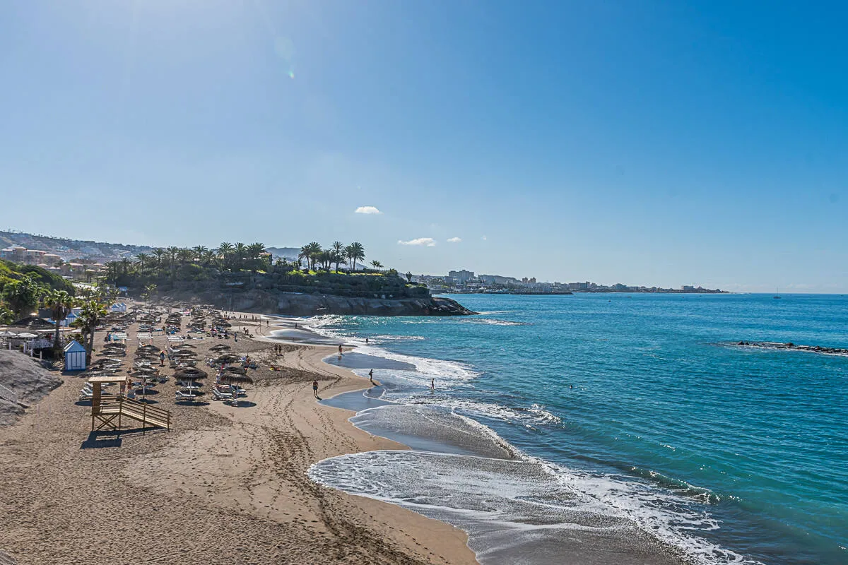 Elegant renovated penthouse with sea views in the exclusive area of El Duque, Costa Adeje