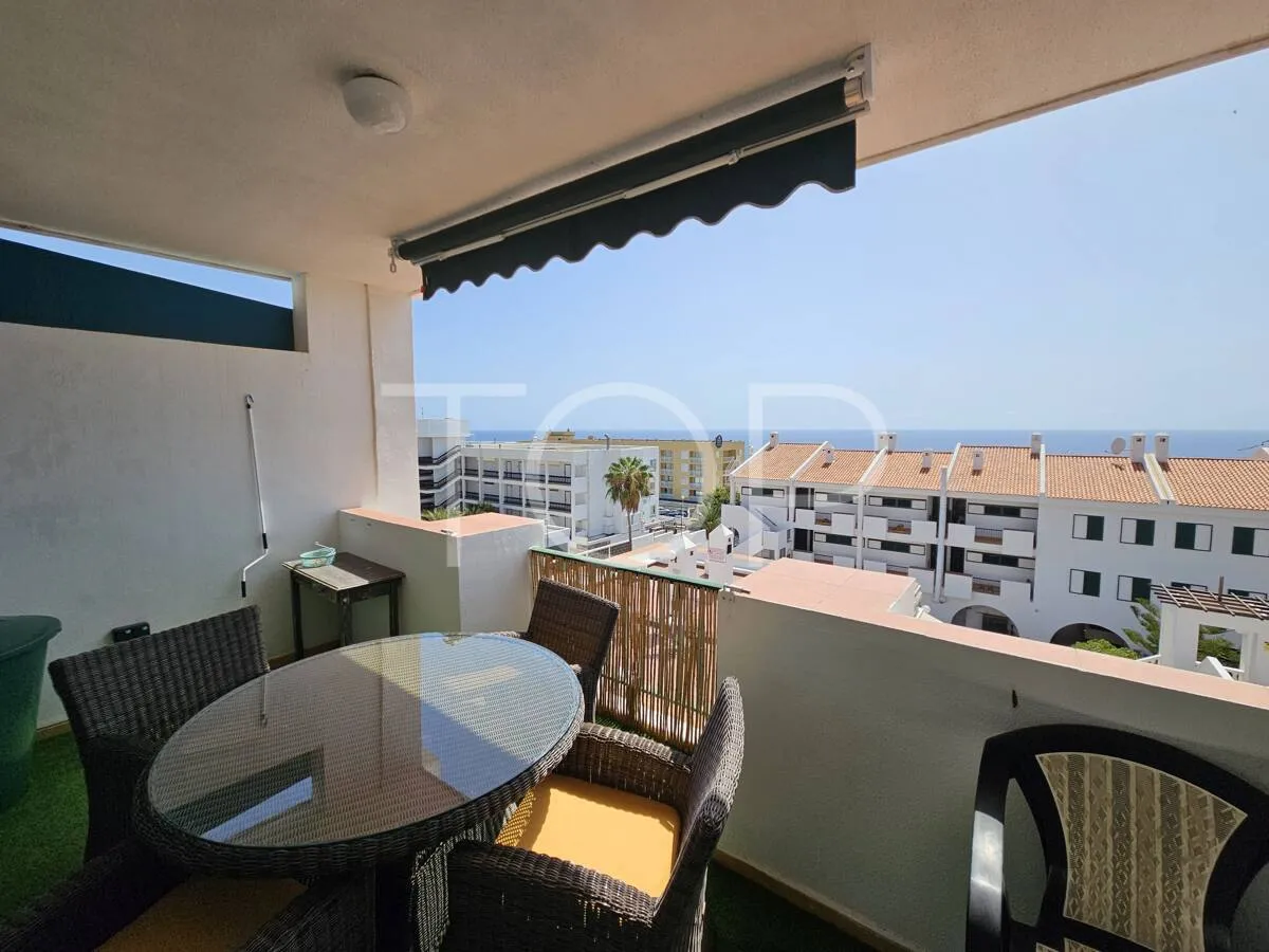 Apartment located 300m walking distance from Callao Salvaje beach.