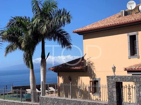 Maravillosa Villa Familiar con vistas panorámicas al mar en  "Roque Del Conde"