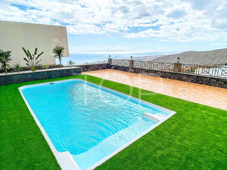 Maravillosa Villa Familiar con vistas panorámicas al mar en  "Roque Del Conde"