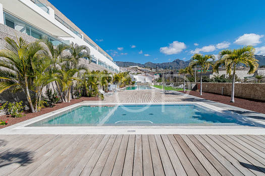 Exclusive duplex penthouse in 'Caleta Palms' - for sale