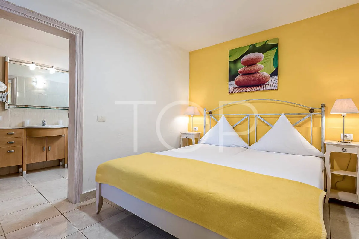 Wunderschöne Finca mit Meerblick, Pool und mehreren Häusern in Chio (Teneriffa) – Verkauf