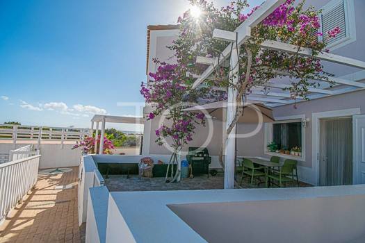Casa adosada en primera línea de mar en venta, La Mareta, Granadilla de Abona