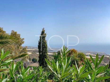 Magnificent finca with charming villa in Guia de Isora - for sale