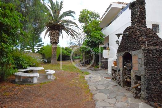 Beautiful family villa for sale in Barranco Hondo, Candelaria, Tenerife