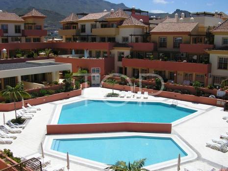 For sale in Terrazas del Duque - 2 bedroom apartment with a large terrace and partial sea view.