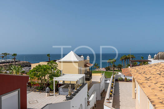 Exklusive Villa in erster Meereslinie mit Meerblick in el Duque, Costa Adeje