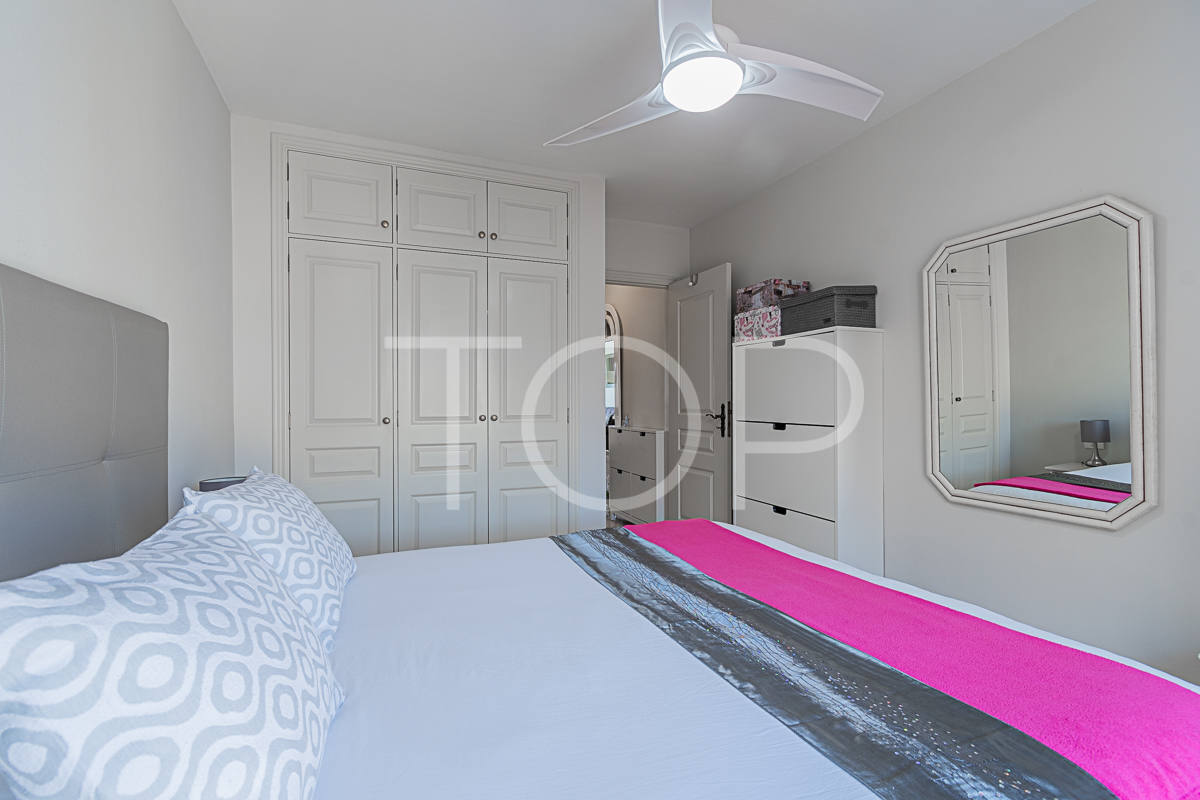 Wunderschöne Ein-Zimmer-Wohnung mit Meerblick zu verkaufen in Palm-Mar, Arona
