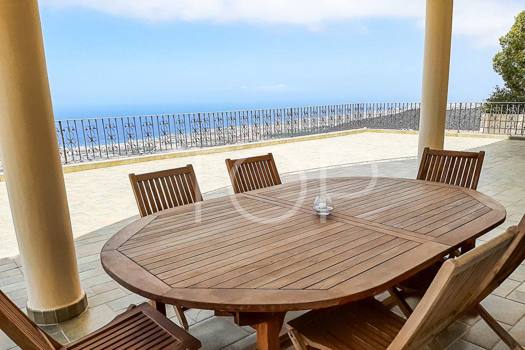 Exquisite Villa in Costa Adeje mit atemberaubendem Meerblick