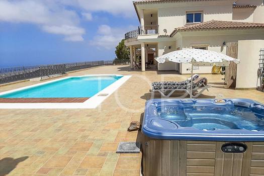 Exquisite Villa in Costa Adeje with Breathtaking Ocean Views