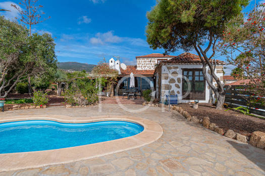 Gemütliches kanarisches Haus mit Meerblick und Garten in Granadilla de Abona