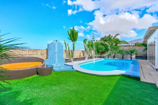 Exclusive villa in prime location in El Madroñal