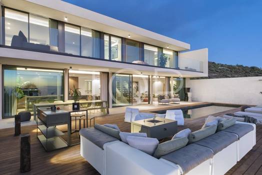 Modern villa with breathtaking sea views in Costa Adeje