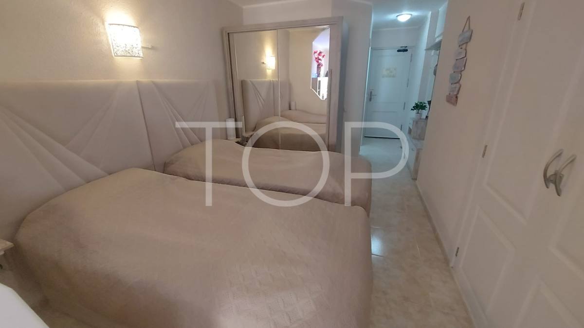 Newly renovated studio for sale located 350m from the sea in Playa Fañabe
