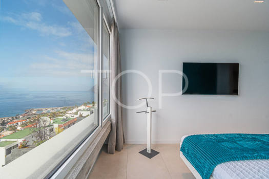 Luxury penthouse with spectacular sea views in Los Gigantes