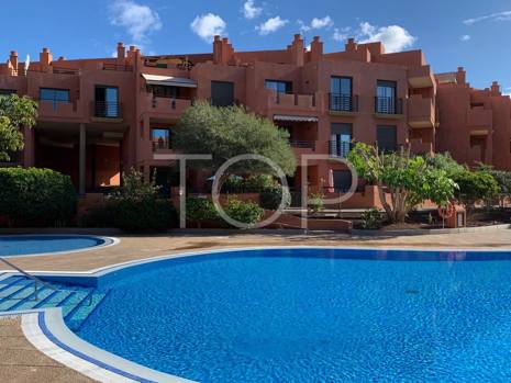 Bonito apartamento con vistas al jardín y a la piscina frente a la playa de La Tejita, El Médano