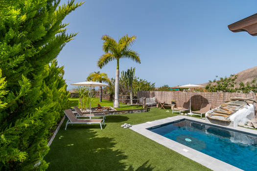 FINCA mit Haus, Pool und Gartenanlagen in Guaza - Teneriffa Süd