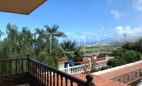 Detached villa with amazing views in Los Realejos