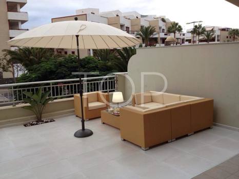 Schöne 1-Schlafzimmer-Wohnung mit fantastischer Terrasse im Zentrum von Palm-Mar