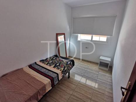 Zwei-Schlafzimmer-Eckwohnung im Erdgeschoss mit großer Sonnenterrasse zum Verkauf in Palm-Mar, Arona