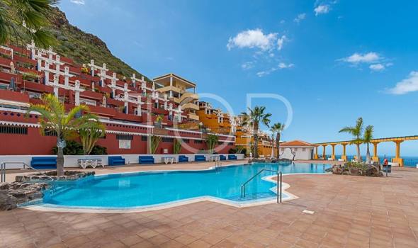 Penthouse con amplia terraza y vistas panorámicas al mar en UD6 Roque del Conde