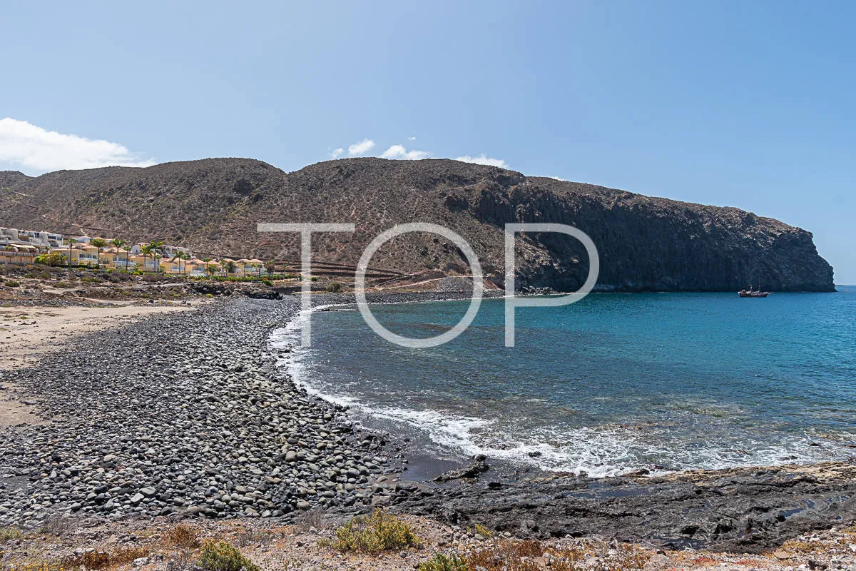 Amplio apartamento con varias terrazas y vistas al mar en Los Cristianos