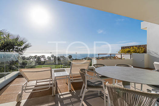 Exclusive corner penthouse with large terrace and sea views in Jardines de Abama