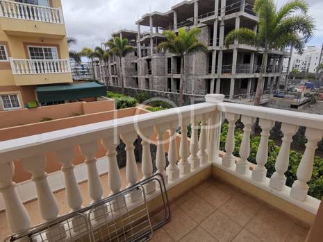 Zwei-Zimmer-Eckwohnung im ersten Stock zum Verkauf in Palm-Mar, Arona