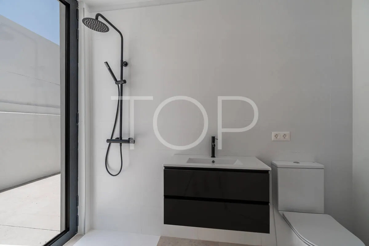 Moderne Wohnung im Herzen von Adeje mit großer Terrasse und Parkplatz
