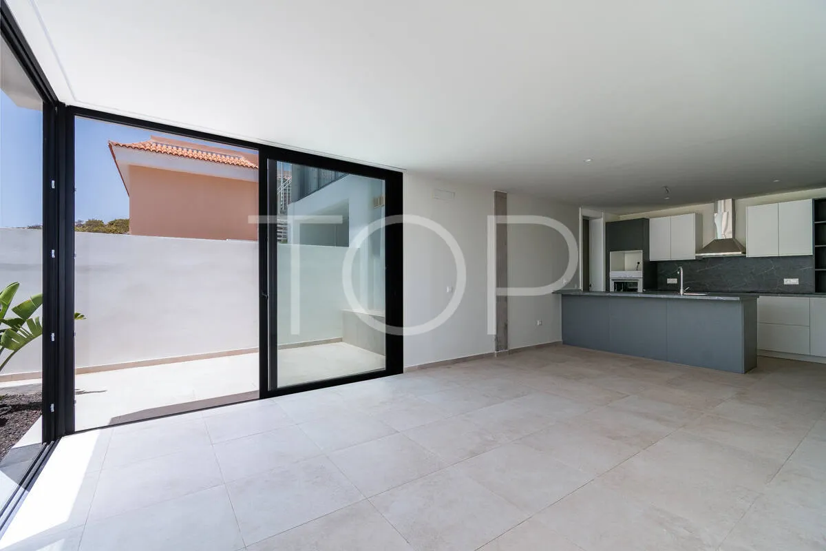 Moderne Wohnung im Herzen von Adeje mit großer Terrasse und Parkplatz