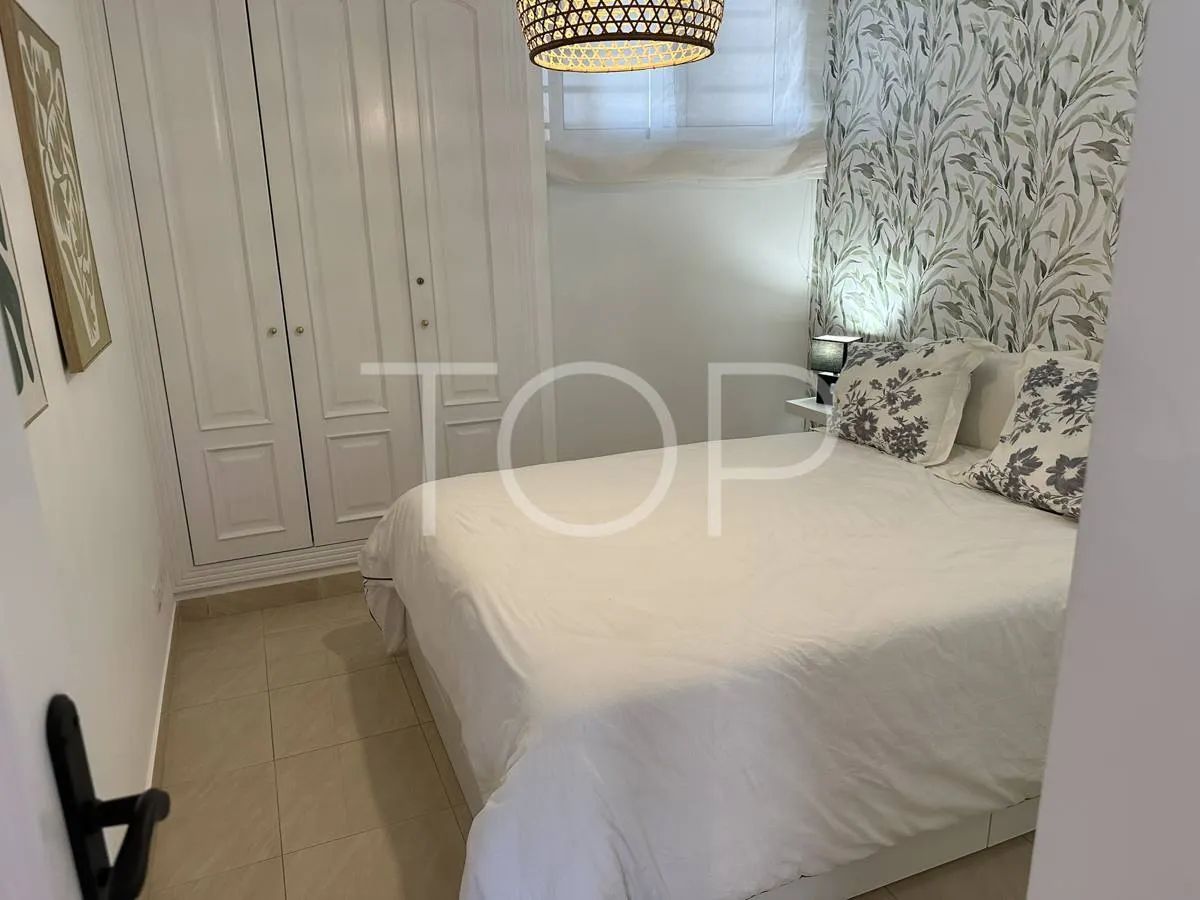 Precioso apartamento de dos dormitorios recién reformado en ubicación privilegiada en Playa Paraíso