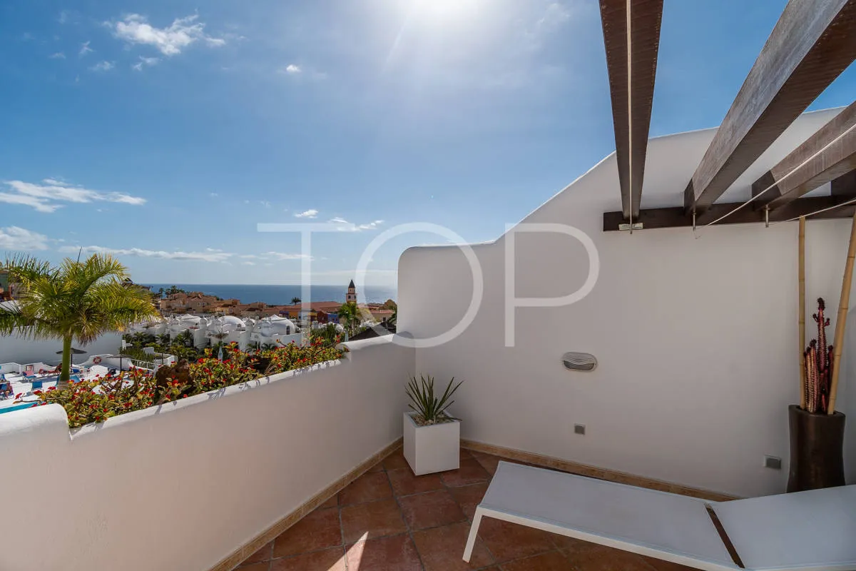 Impresionante dúplex en planta alta con vista al océano en venta en Playa Paraíso