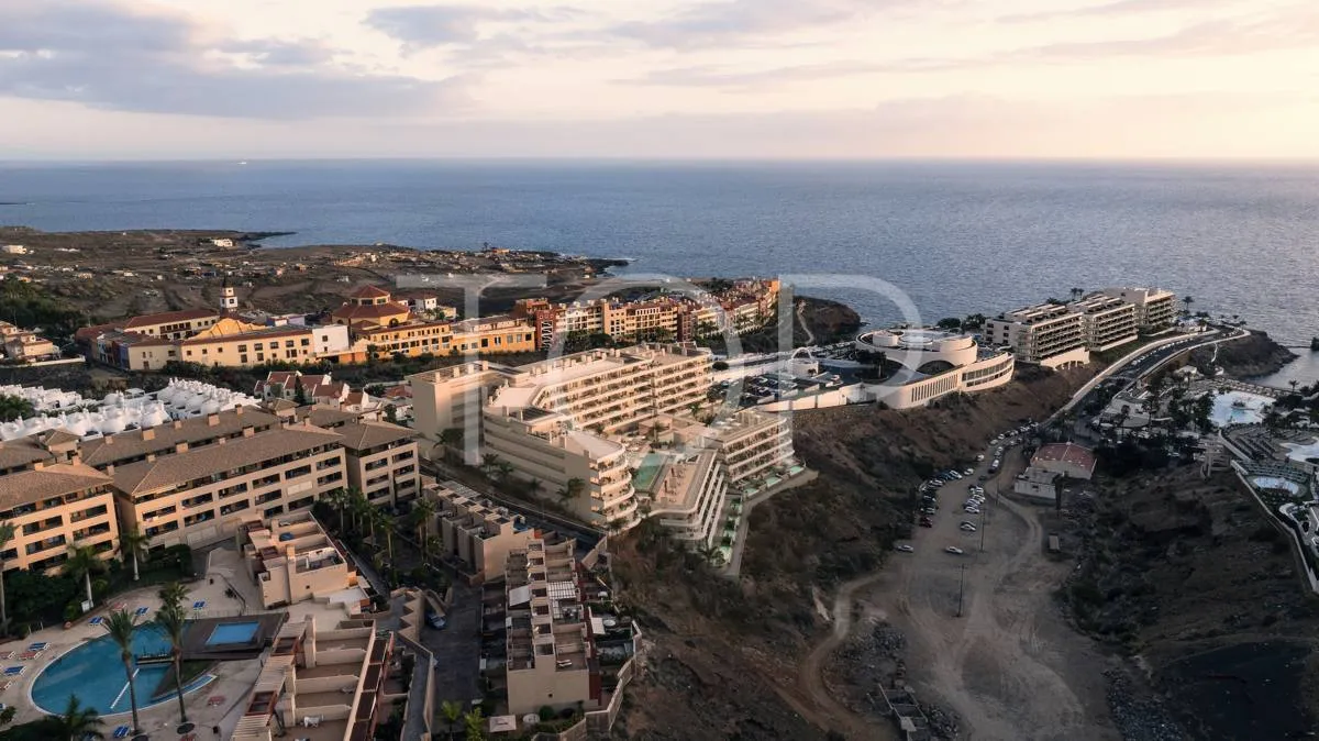 Exclusive apartment with terrace in the new complex Abora in Playa Paraiso - Costa Adeje