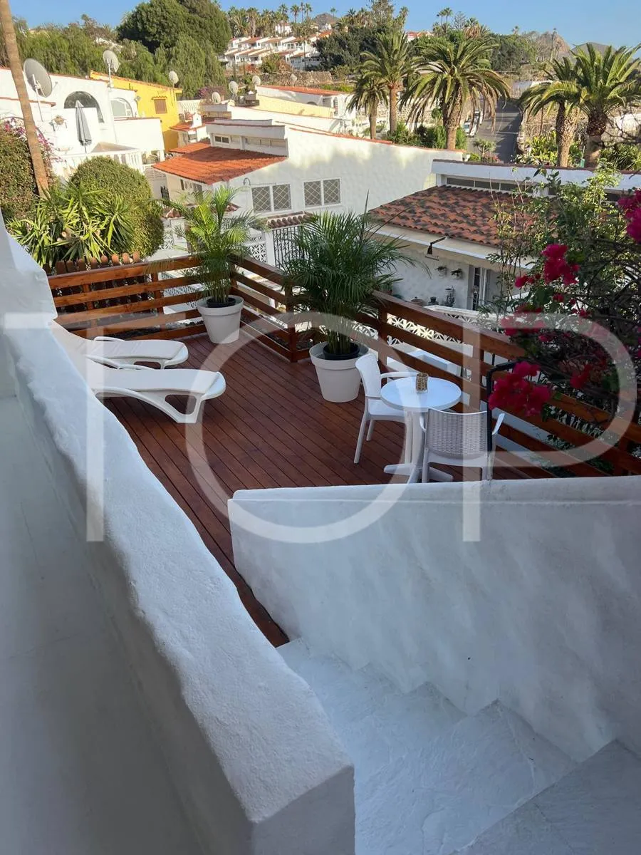 Casa totalmente reformada en Chayofa con jardín privado, terrazas y vistas al mar