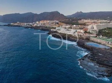 Einzigartiger Eckbungalow mit großem Garten in ruhiger Anlage in El Madroñal - Costa Adeje
