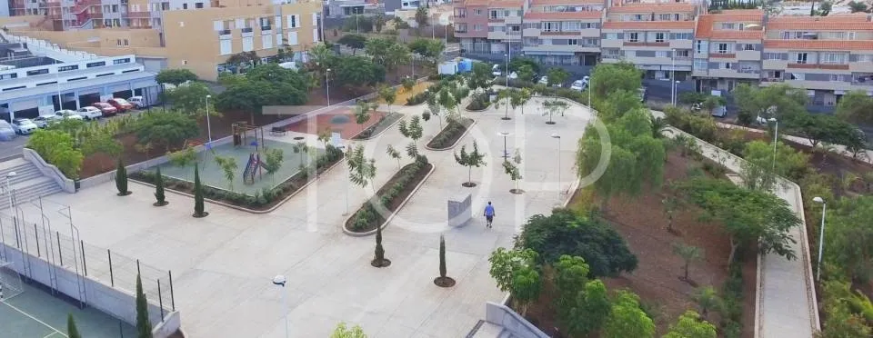 Einzigartiger Eckbungalow mit großem Garten in ruhiger Anlage in El Madroñal - Costa Adeje