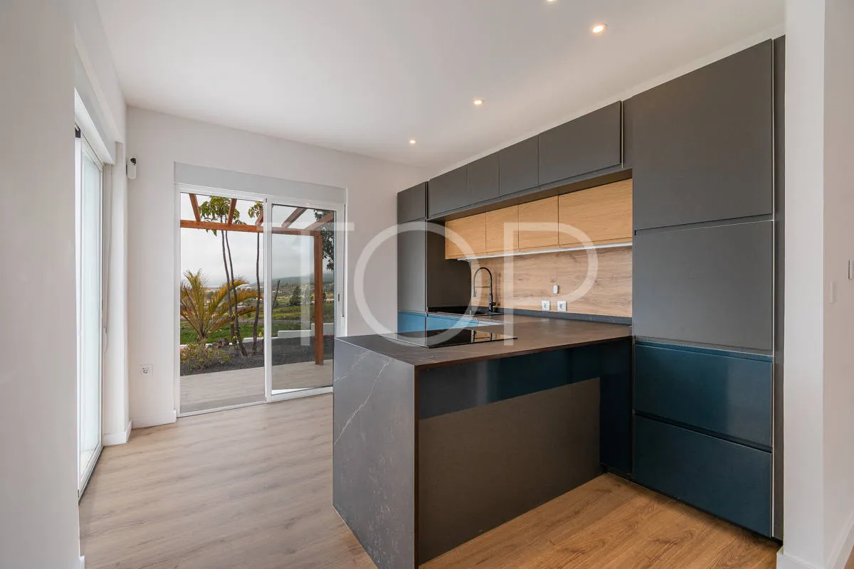 Un oasis de paz entre montañas y mar: Casa exclusiva en Ifonche, sur de Tenerife