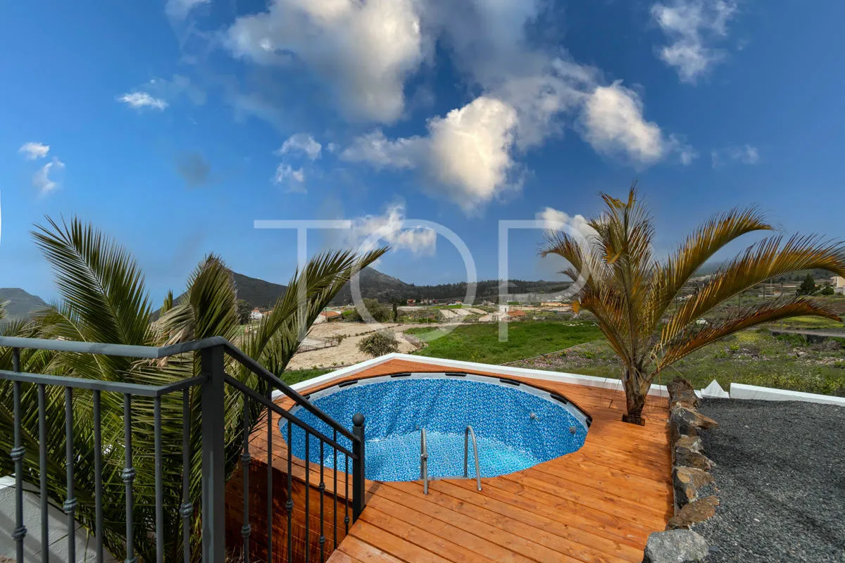 Un oasis de paz entre montañas y mar: Casa exclusiva en Ifonche, sur de Tenerife