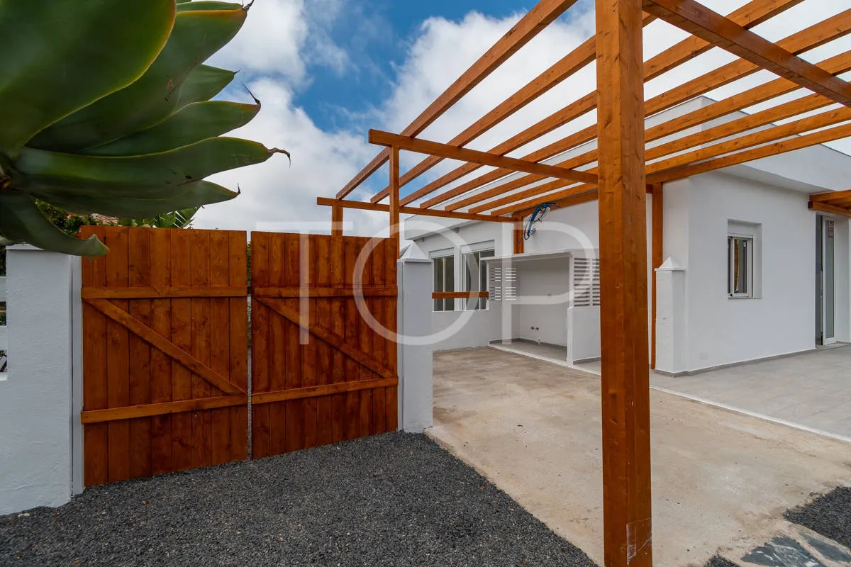 Un oasis de paz entre montañas y mar: Casa exclusiva en Ifonche, sur de Tenerife