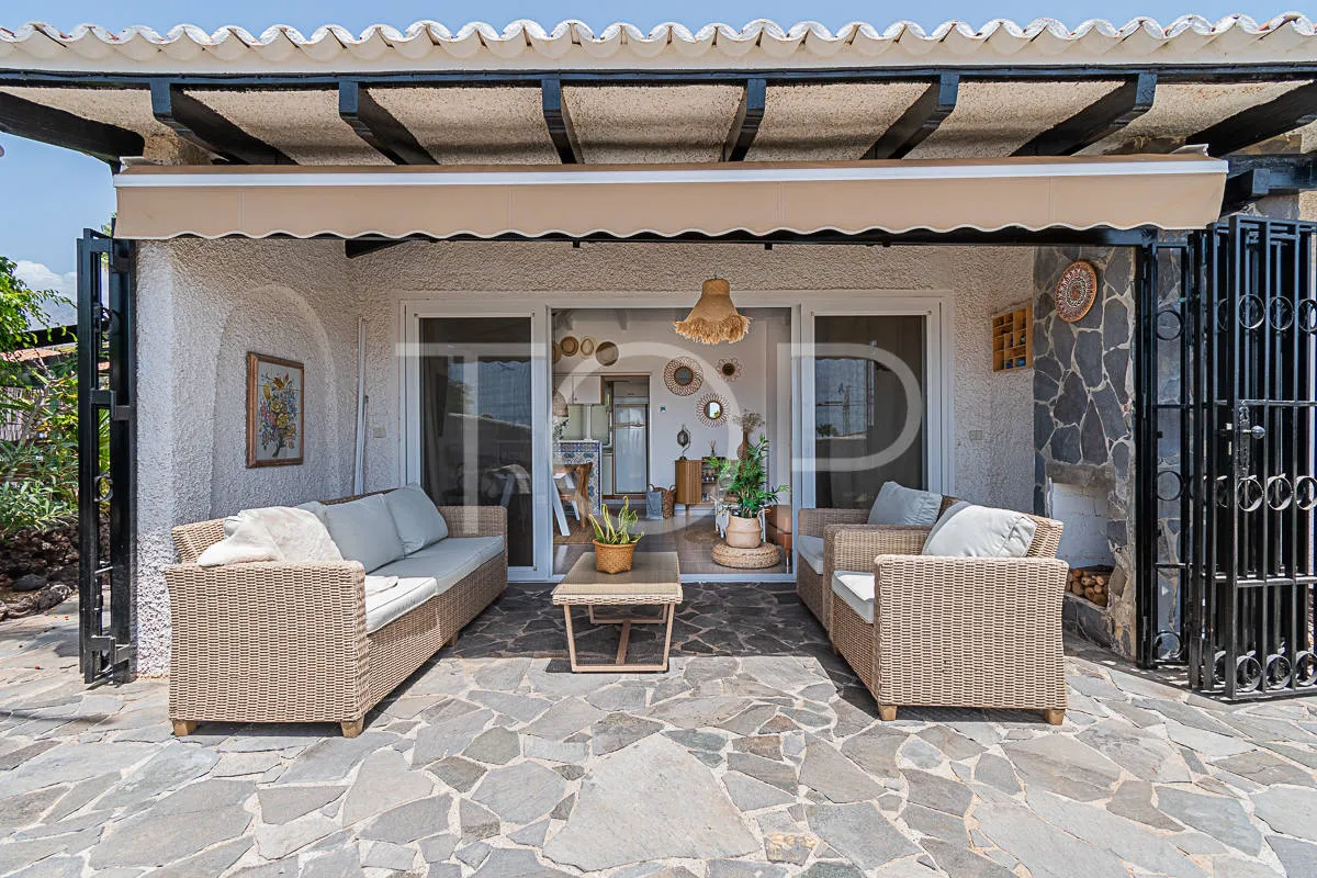 Encantador bungalow en Madroñal con increíbles vistas al mar