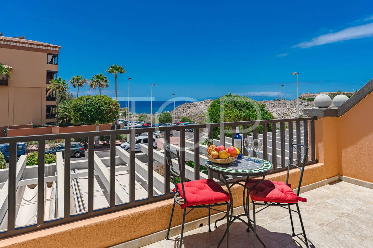 Semi-detached villa with sea views in La Caleta, just steps from the beach