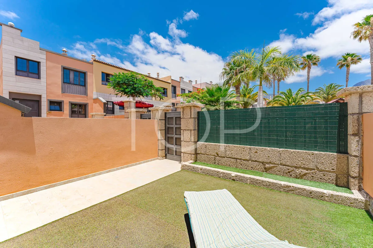Semi-detached villa with sea views in La Caleta, just steps from the beach