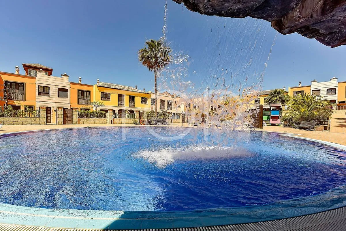 Semi-detached villa with sea views in La Caleta, just steps from the beach