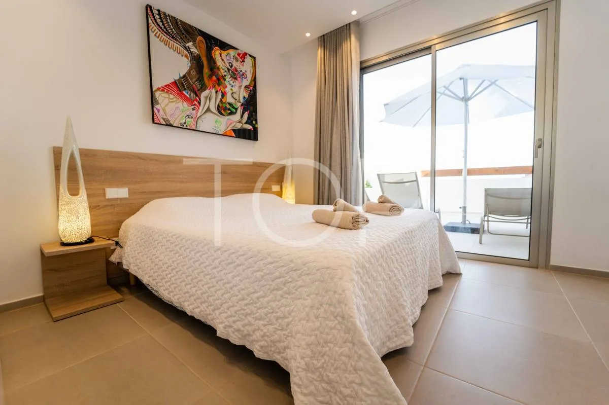 Lujoso ático duplex en el exclusivo complejo Jardines de los Menceyes en Palm-Mar, Arona