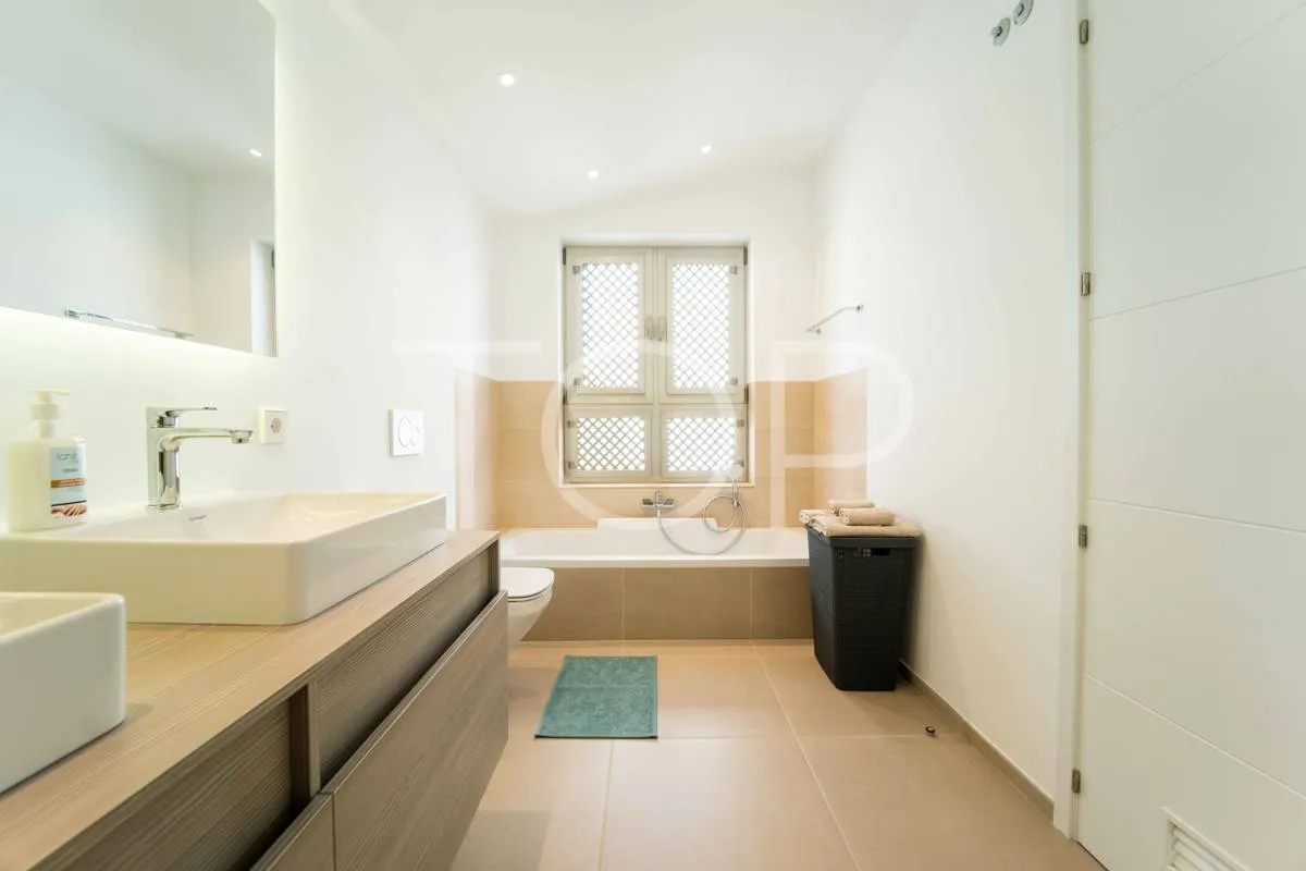 Lujoso ático duplex en el exclusivo complejo Jardines de los Menceyes en Palm-Mar, Arona