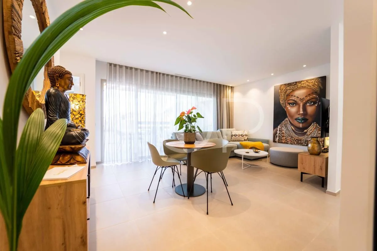 Lujoso ático duplex en el exclusivo complejo Jardines de los Menceyes en Palm-Mar, Arona