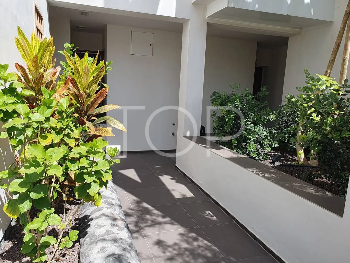 One-bedroom apartment in the luxurious Jardines de los Menceyes, Palm-Mar, Arona