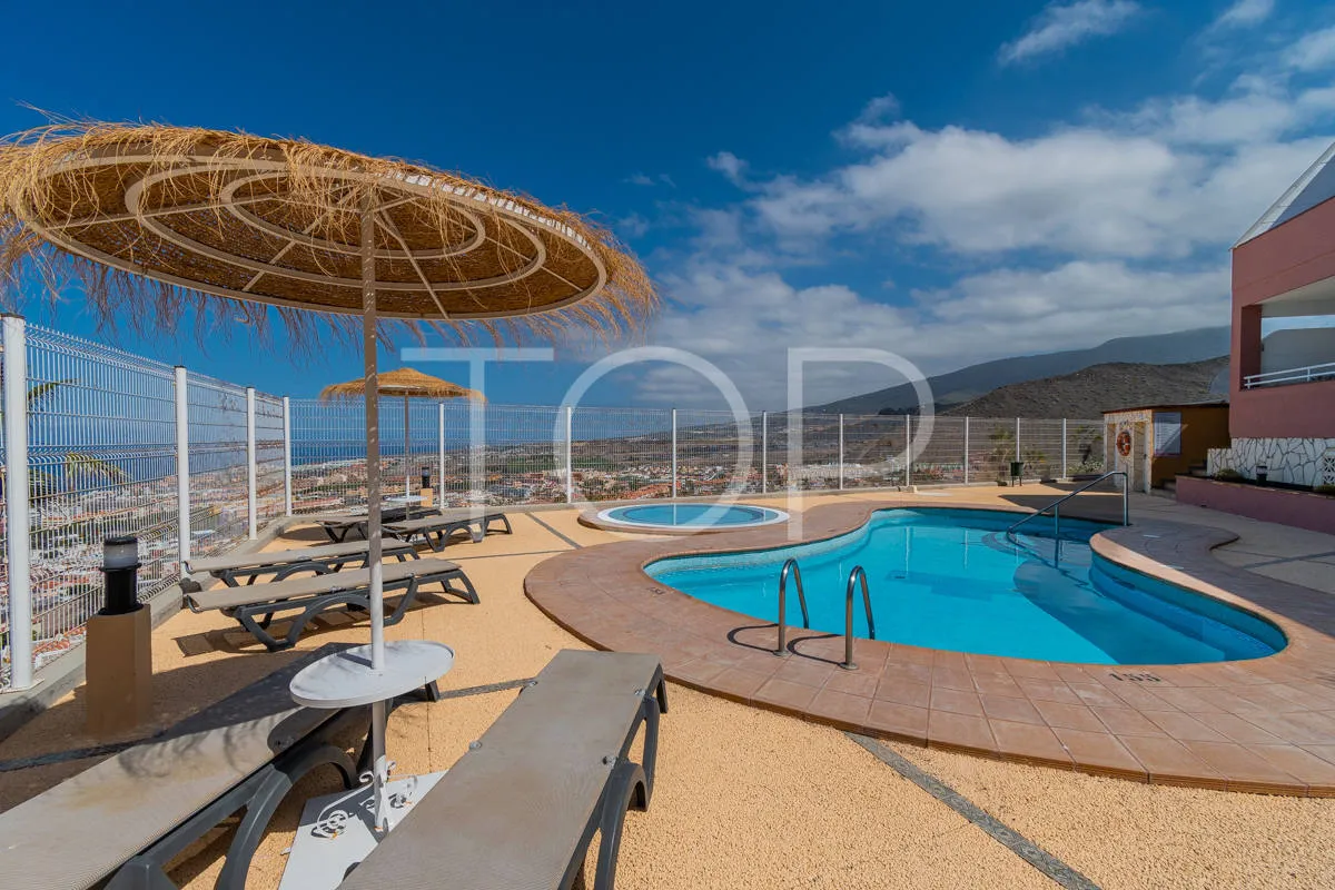 Exclusive apartment with panoramic views to the ocean in Torviscas Alto, Costa Adeje