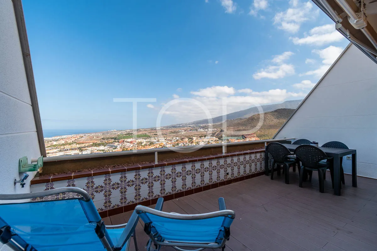 Exclusive apartment with panoramic views to the ocean in Torviscas Alto, Costa Adeje