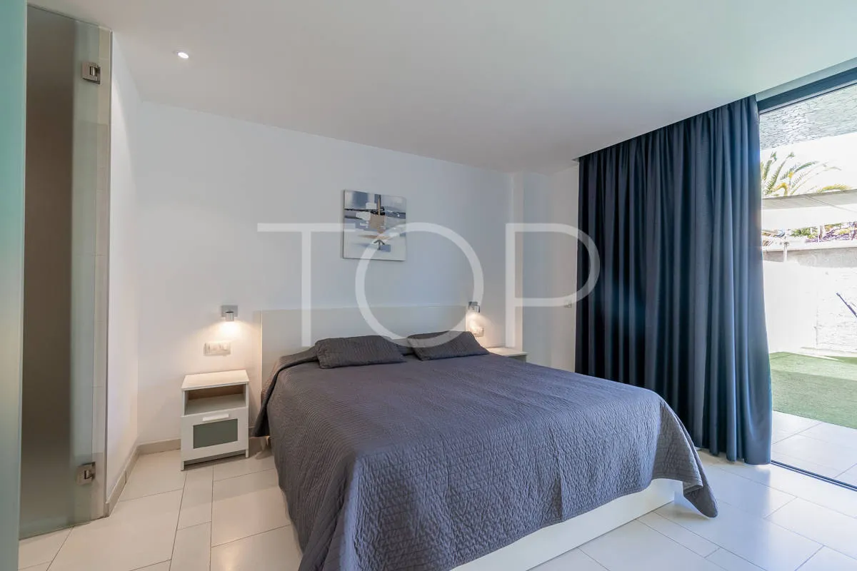 Modern two-bedroom apartment in the exclusive Las Olas complex in Palm-Mar, Arona